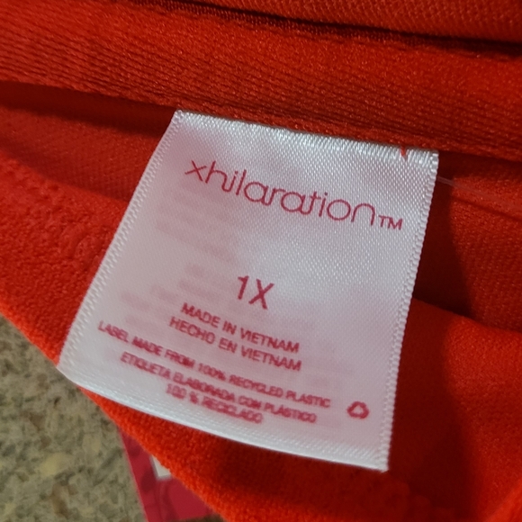 Red two piece swimsuit 1X - Picture 2 of 4